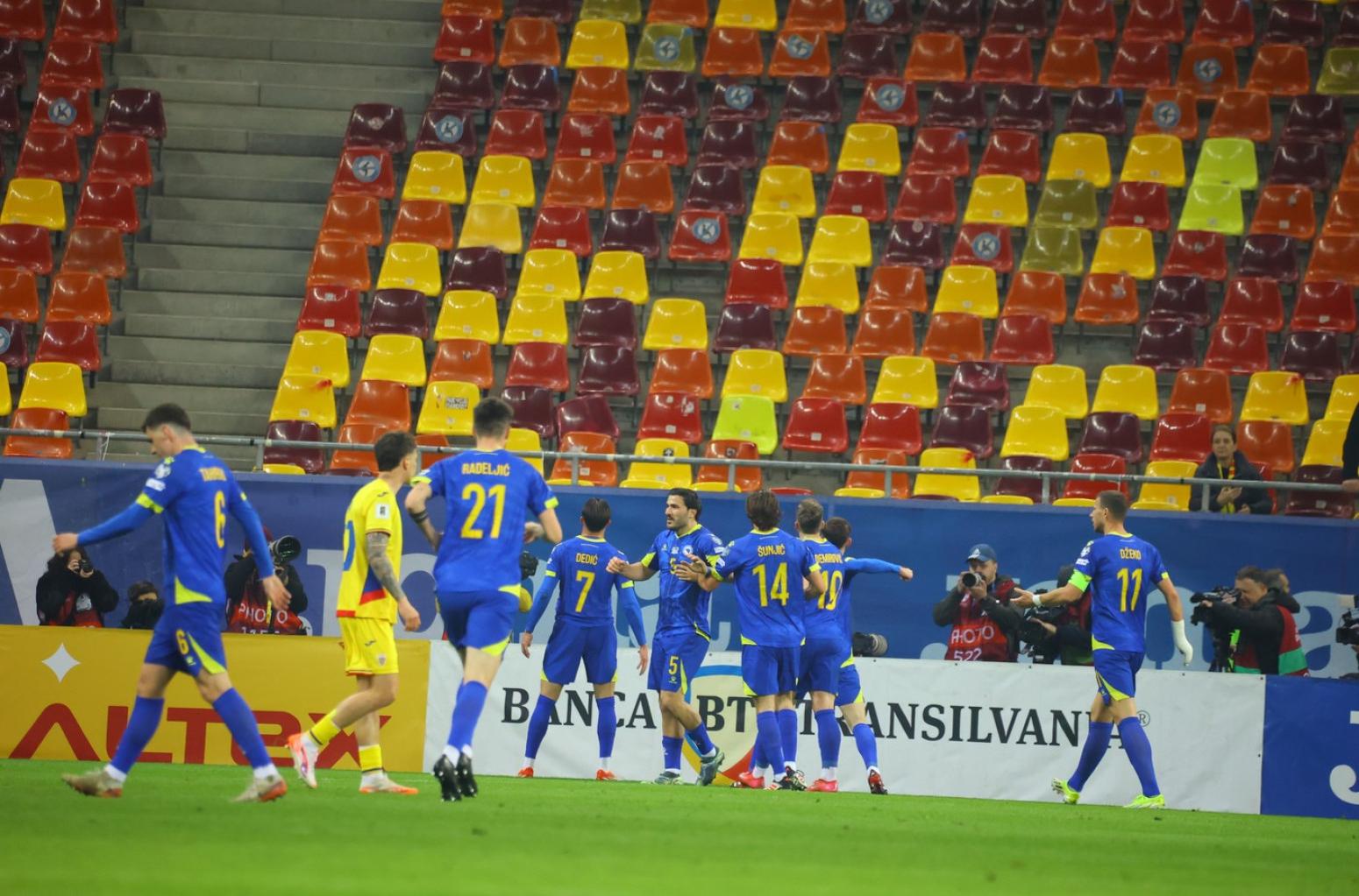 România, răpusă de Bosnia; Olise salvează Franța, iar Italia face spectacol