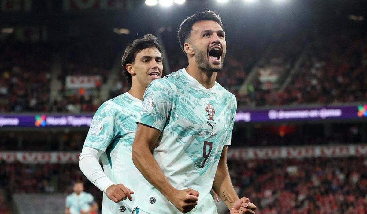 Portugalia deschide drumul spre sferturi, City doboară Arsenal