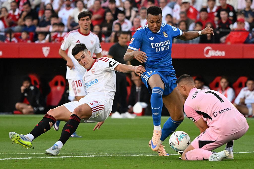 Mbappé încălzește El Clásico, iar Craiova și UTA câștigă acasă